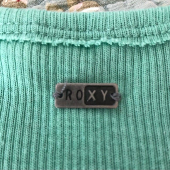 Cute Roxy Top - Picture 3 of 9